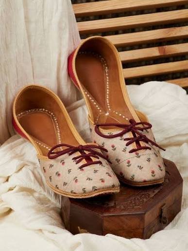 Heerva latest designer jutti