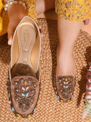 Heerva velvet shoes